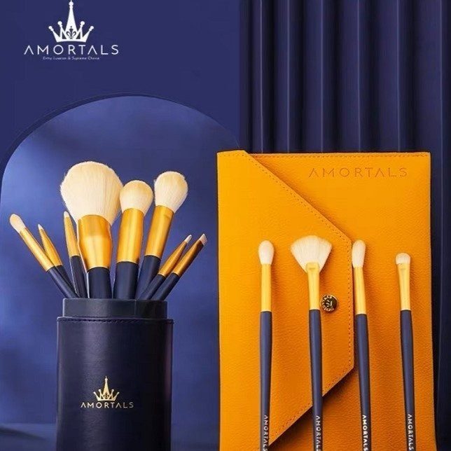 AMORTALS makeup brush set